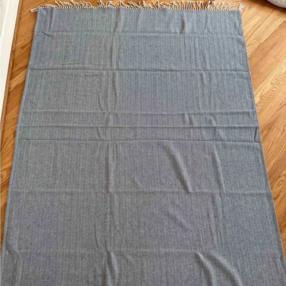 Sferra Navy Herringbone Throw Blanket with Fringe